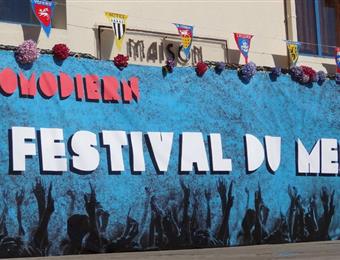 Festival du Menez-Hom à Plomodiern, dans la baie de Douarnenez - Camping Finistère - Camping Ker Vella Plomodiern
