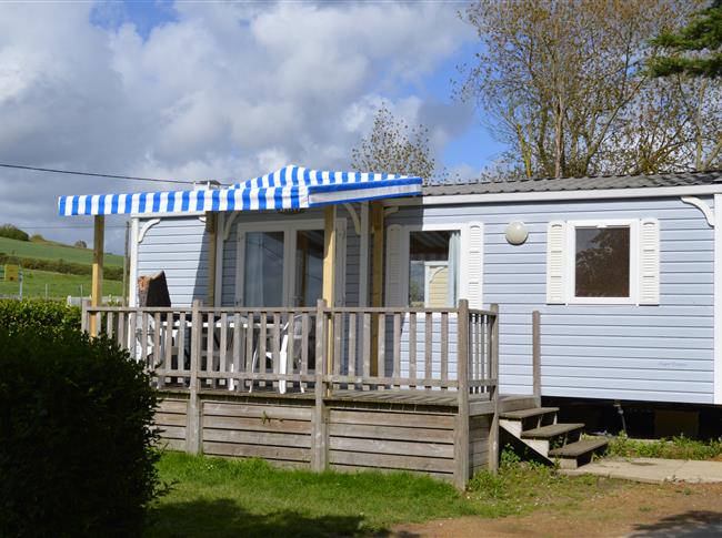 Mobil-home D - Camping Kervella Plomodiern avec terrasse - 4/6 personnes  - Camping Finistère - Camping Ker Vella Plomodiern